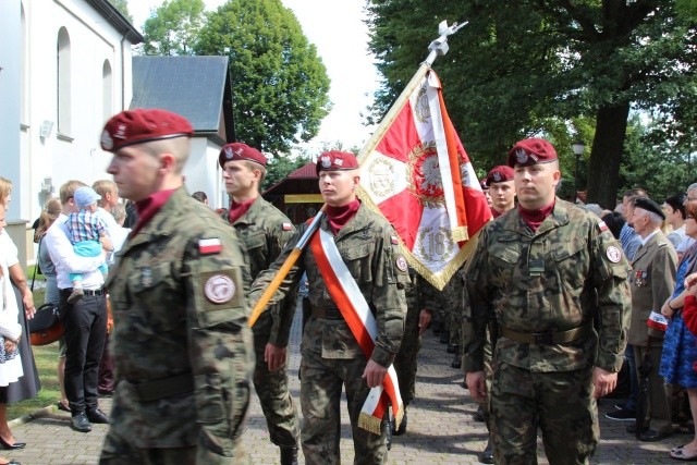 Święto Wojska Polskiego w sanktuarium w Rychwałdzie - 2016