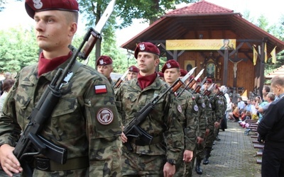 Święto Wojska Polskiego w sanktuarium w Rychwałdzie - 2016