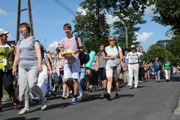 W drodze do Kamienia Śląskiego