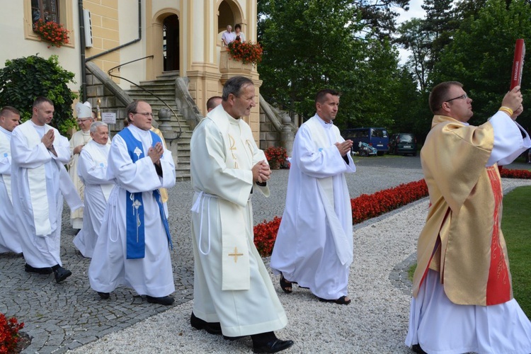 Pielgrzymkowa Eucharystia w Kamieniu Śl.