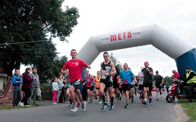 ◄	Niewielka miejscowość przyciągnęła biegaczy z całego regionu.