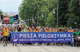 W Częstochowie pątników witał biskup Roman Pindel.