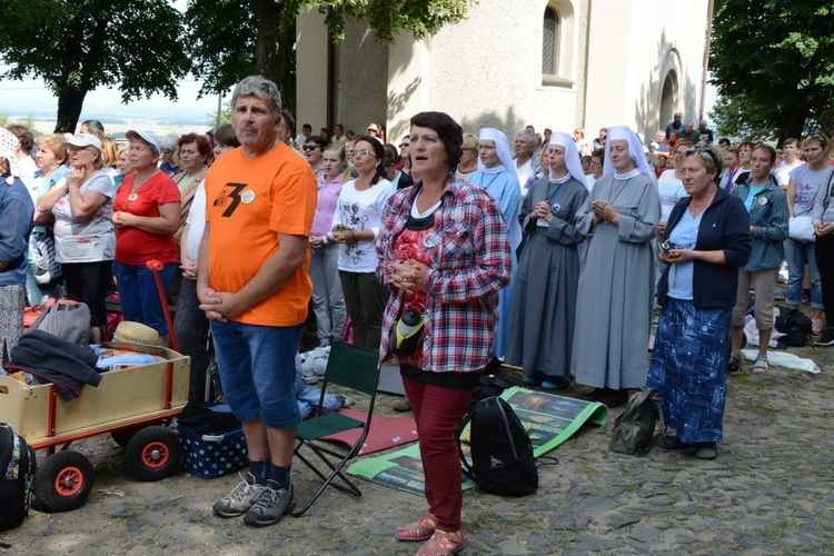 Pielgrzymkowa Eucharystia u św. Anny