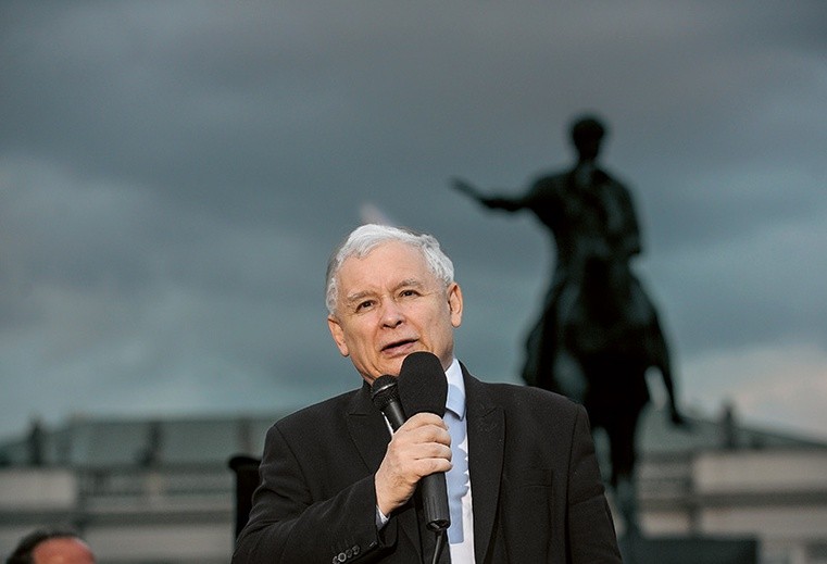 Niefortunne wypowiedzi, szkodzące wizerunkowi PiS, zdarzają się liderowi partii Jarosławowi Kaczyńskiemu.