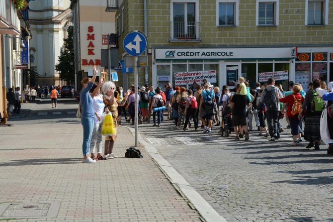 Wejście do Strzelec Opolskich