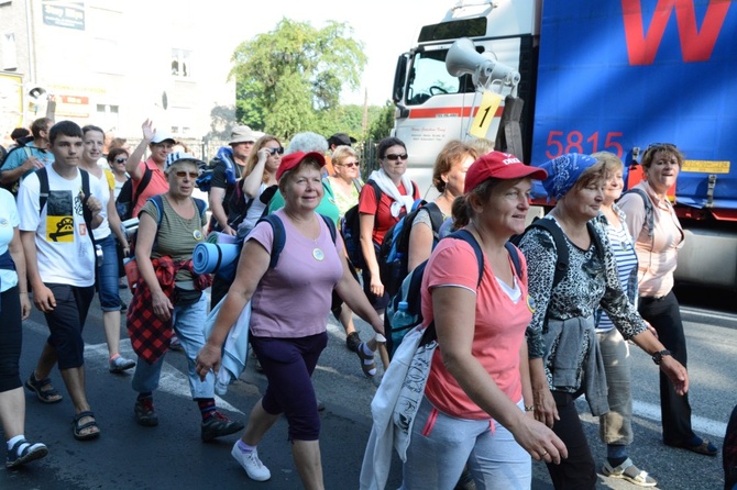 Wejście do Strzelec Opolskich