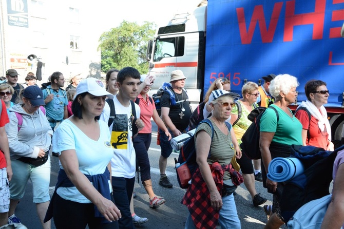 Wejście do Strzelec Opolskich