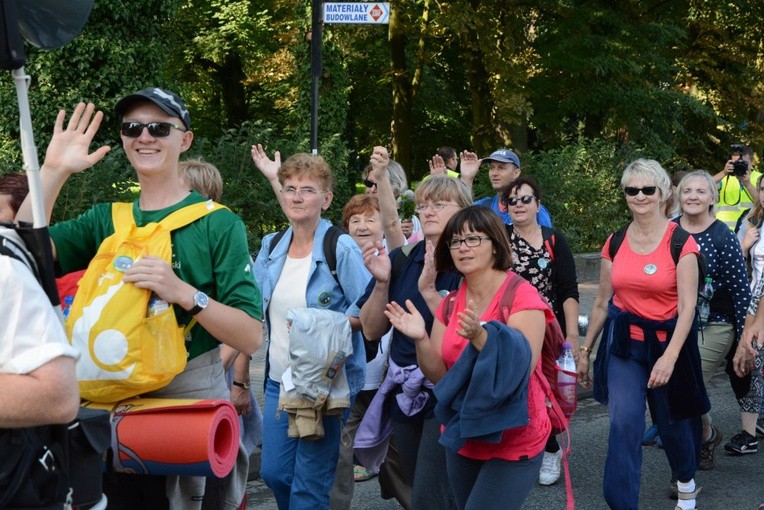 Wejście do Strzelec Opolskich