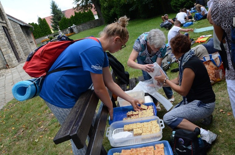 Wspierają tych, którzy idą