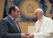 Echa wizyty prezydenta Francji w Watykanie