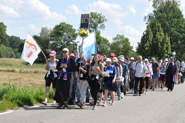 Dzień drugi - pozdrowienia z części A