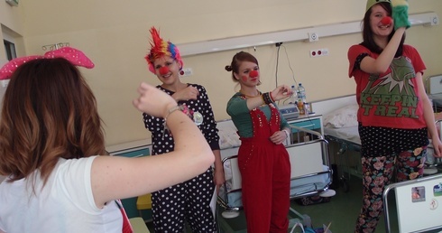 Uśmiech leczy! To nie żart!