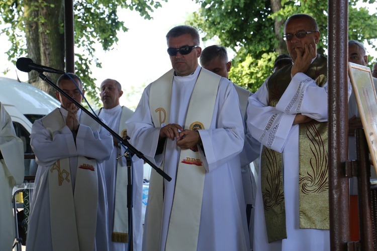 Nowe Brzesko, Msza św. dla części A