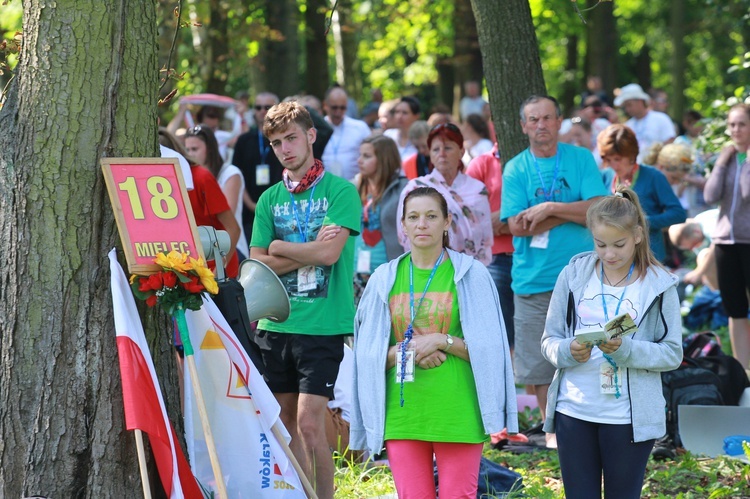 Proszowice, Msza św. dla części B