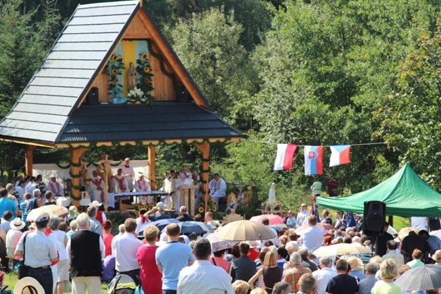 Modlitwa trzech narodów na beskidzkiej polanie