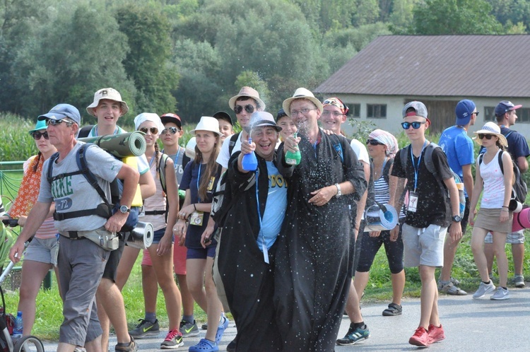 Księża z grupy 5 z pielgrzymkowym odświeżeniem