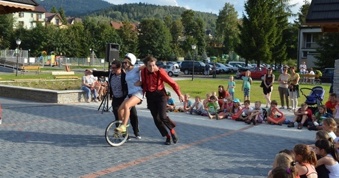 Teatralna beczka śmiechu