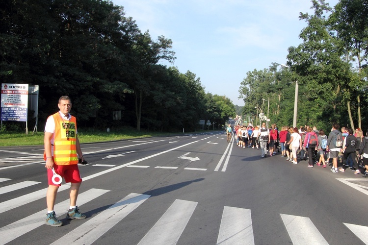 Wymarsz 30. Pieszej Pielgrzymki z Głowna na Jasną Górę