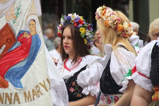 Pielgrzymka kobiet do Piekar cz. I