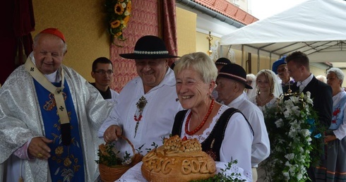 Świat w rękach Maryi