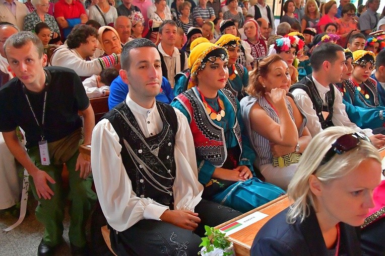 Folklor świata pod Giewontem - Msza św. o pokój na świecie