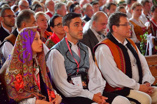 Folklor świata pod Giewontem - Msza św. o pokój na świecie