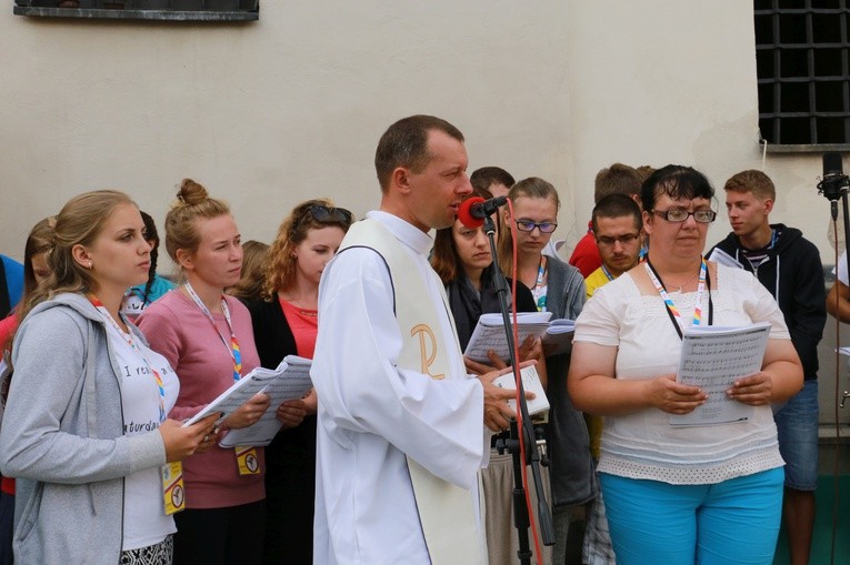Msza św. w Miechowie