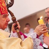 Abp Wojciech Ziemba zachęca kapłanów i wiernych naszej archidiecezji do stałej modlitwy o powołania, by serca powołanych rozpalały się miłością do Chrystusa.