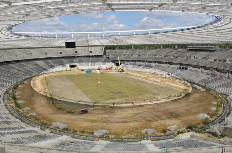 Stadion Śląski rok przed otwarciem