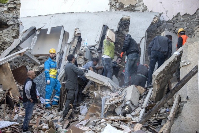 Caritas pomaga ofiarom trzęsienia ziemi we Włoszech