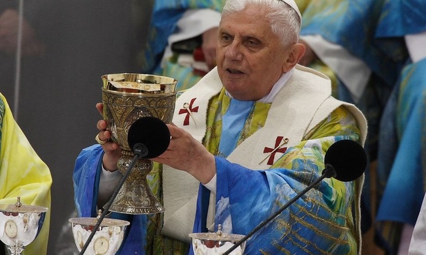 Papież Benedykt