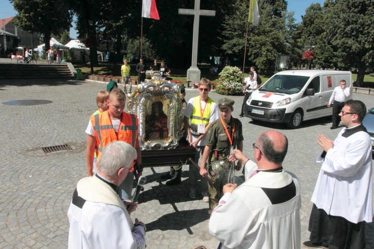 Matka w Legnickim Polu