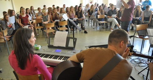 Warsztaty muzyczne przed Skrzatuszem