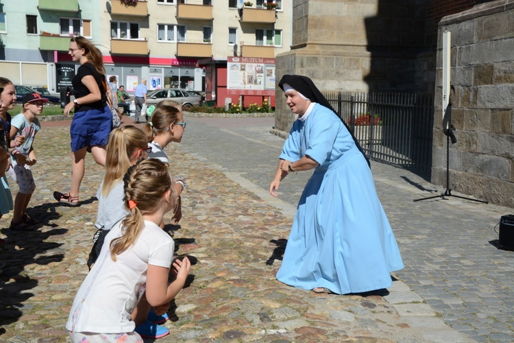 Marianki ewangelizowały w Nysie