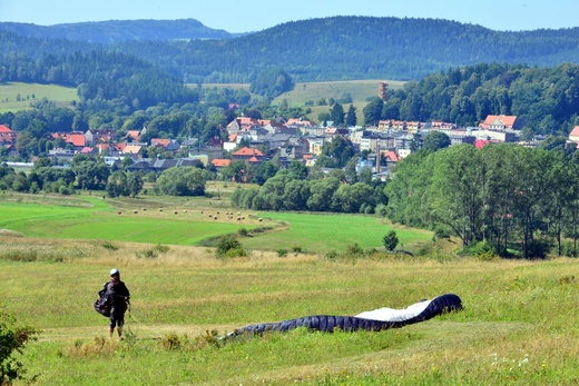 Paralotniarze w Mieroszowie