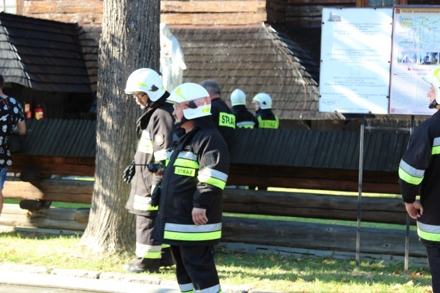 Pożar kościoła w Jawiszowicach - ćwiczenia strażaków