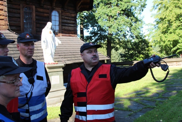 Pożar kościoła w Jawiszowicach - ćwiczenia strażaków