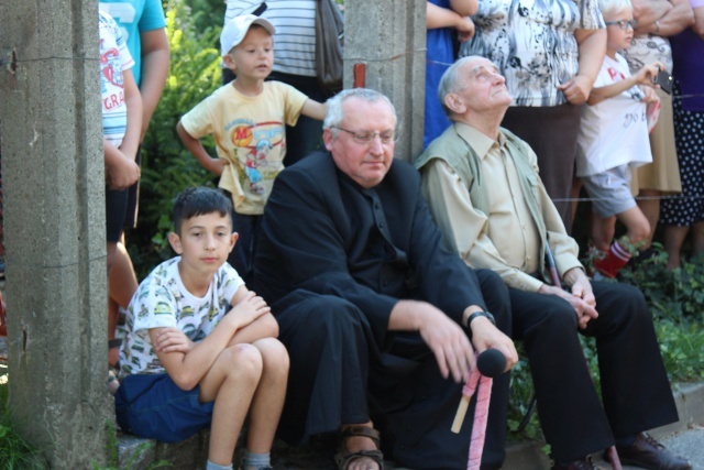 Pożar kościoła w Jawiszowicach - ćwiczenia strażaków