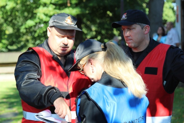 Pożar kościoła w Jawiszowicach - ćwiczenia strażaków