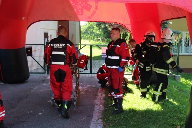 Pożar kościoła w Jawiszowicach - ćwiczenia strażaków