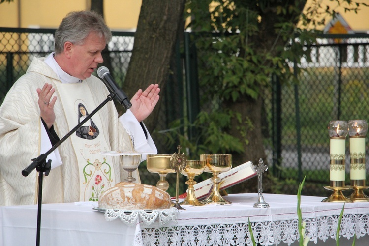 Msza św. przy kapliczce św. Rocha