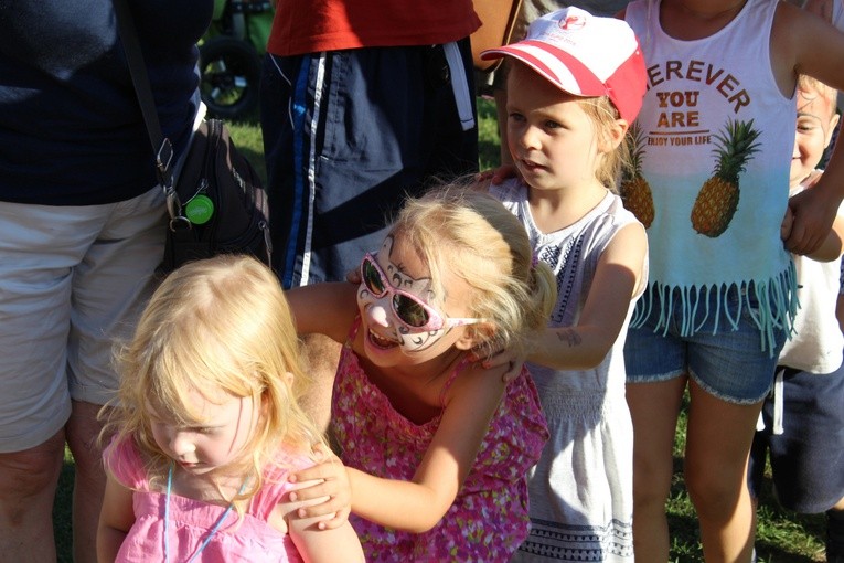 Piknik rodzinny w Parku Edukacji Globalnej "Wioski Świata"