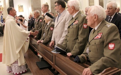 Bp Guzdek: Wolność i honor są bezcenne