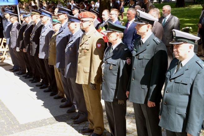 Odsłonięcie pomnika 72. Pułku Piechoty