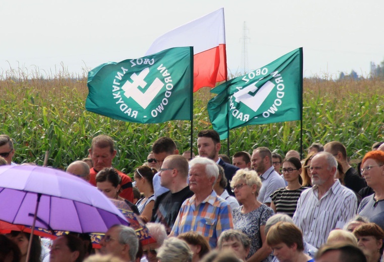 Ku czci żołnierzy "Bartka" w 70. rocznicę mordu