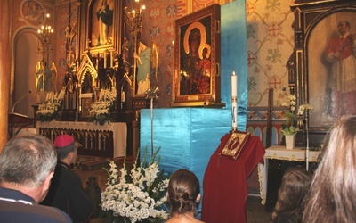 Eucharystii w parafii św. Karola Boromeusza przewodniczył bp Wojciech Osial