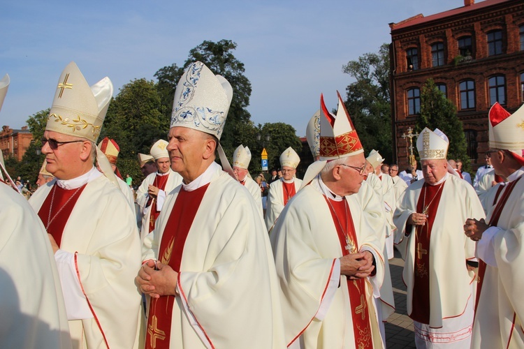 Peregrynacja ikony MB Częstochowskiej w parafii MB Pocieszenia w Żyrardowie