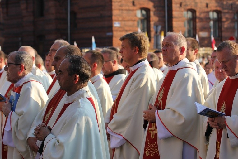 Peregrynacja ikony MB Częstochowskiej w parafii MB Pocieszenia w Żyrardowie