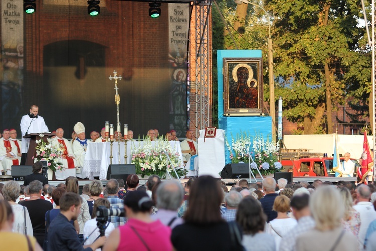 Peregrynacja ikony MB Częstochowskiej w parafii MB Pocieszenia w Żyrardowie