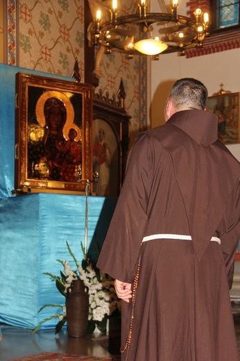 Peregrynacja ikony MB Częstochowskiej u św. Karola Boromeusza w Żyrardowie